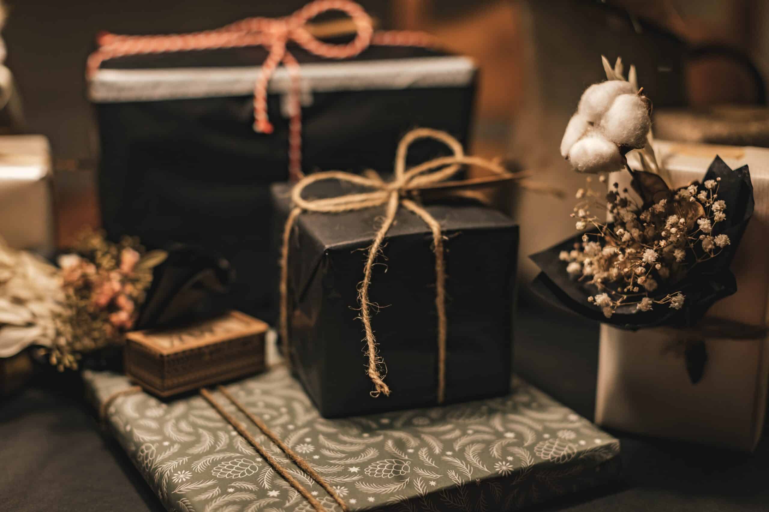 Opt for handcrafted gifts at events for maximum impact 